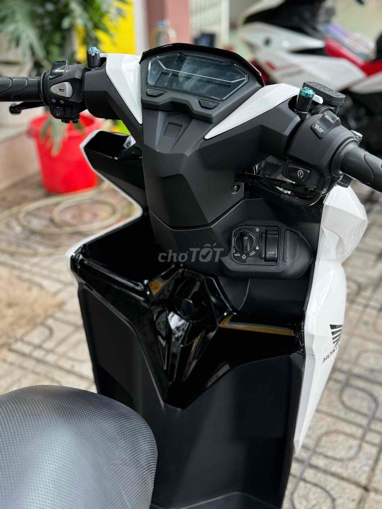 Vario 150cc 2021 phố kiểng nhẹ rất đẹp. Mua bán Xe máy tại Thành phố Buôn Ma Thuột Đắk Lắk được đăng bởi Ngô quốc Việt  hình 5
