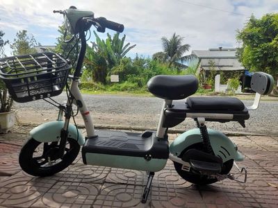 Xe gia đình dư còn mới tinh. Mua bán Xe điện tại Thành phố Vĩnh Long Vĩnh Long được đăng bởi  Nguyễn Gia Hào 