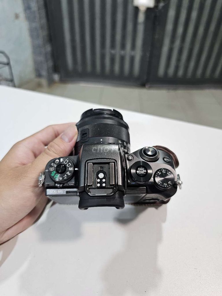 Máy ảnh Canon M5 + Lens 15 45 STM. Mua bán Máy ảnh, Máy quay tại Quận 8 Tp Hồ Chí Minh được đăng bởi MASTER CAMERA STORE hình 1