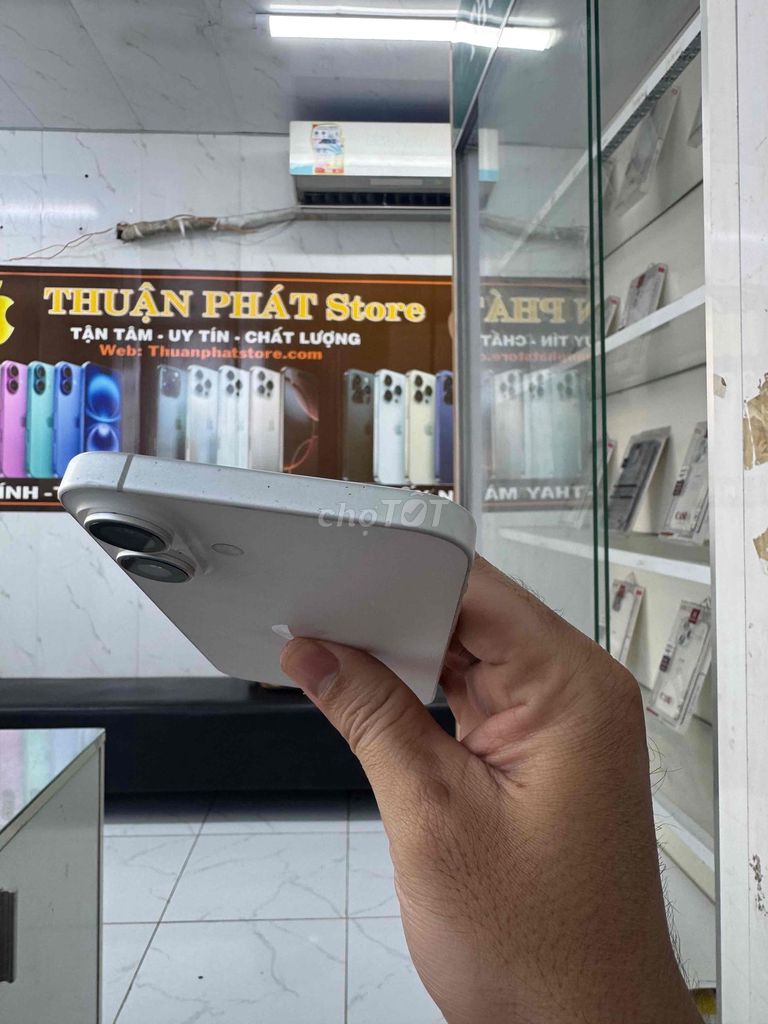 iPhone 16 Plus 128GB bạc pin zin 94%. Mua bán Điện thoại tại Quận Bình Tân Tp Hồ Chí Minh được đăng bởi Thuận Phát Store hình 1