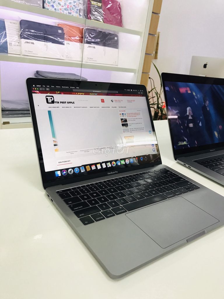 0792029029 - MV902-Macbook Pro 15inch 2019