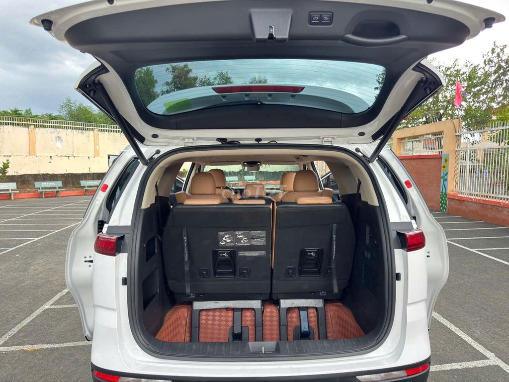 Kia Carnival Luxury 2.2D  2023  - 60 nklm. Mua bán Ô tô tại Thành phố Thủ Dầu Một Bình Dương được đăng bởi Nguyễn Văn Lợi hình 11