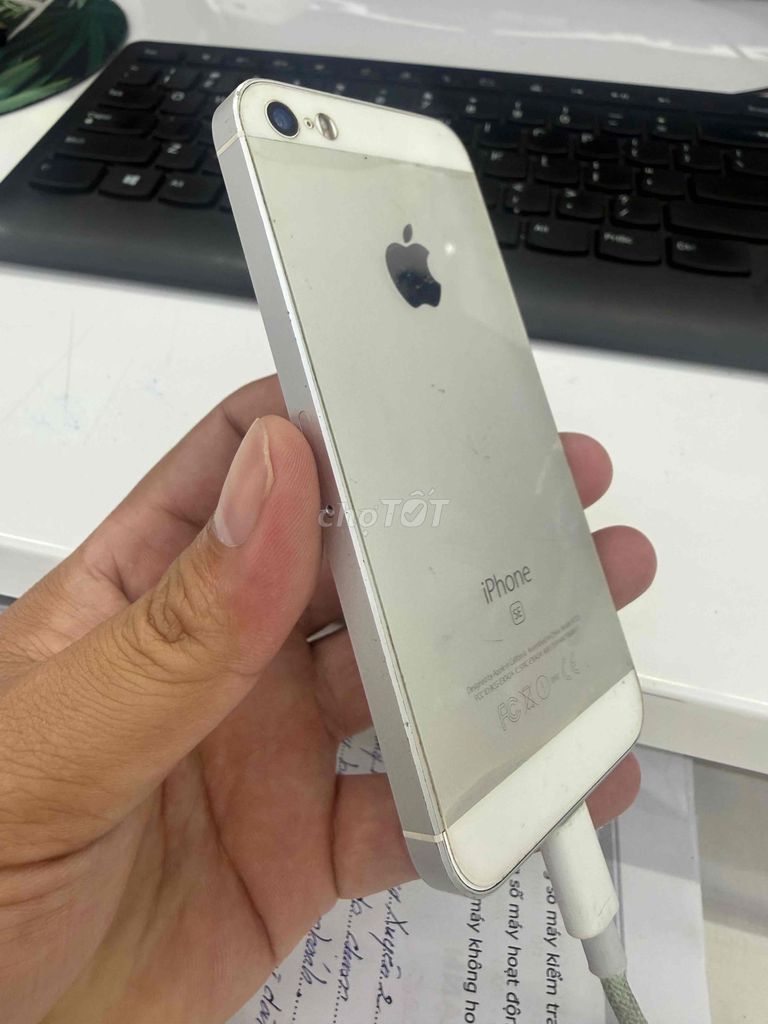 Apple iPhone 5 SE 16GB Trắng Vân tay nhạy. Mua bán Điện thoại tại Thành phố Long Xuyên An Giang được đăng bởi Lê Huy Fc hình 1