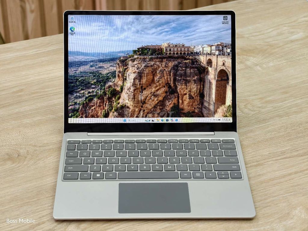 Microsoft Surface Laptop Go 2 -i5-1135G7 16GB/256G. Mua bán Laptop tại Quận Hai Bà Trưng Hà Nội được đăng bởi Boss Mobile hình 1