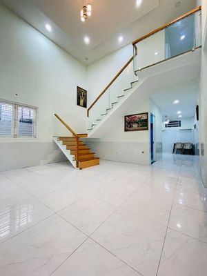 Bán Nhà 2 Tầng Siêu Hiếm 3 pn 3wc Không Có Căn Thứ 2 So Sánh