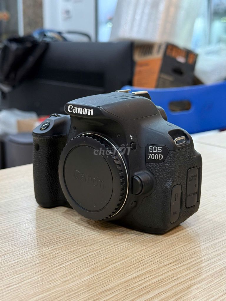 Máy ảnh Canon 700D Đen. Mua bán Máy ảnh, Máy quay tại Quận Đống Đa Hà Nội được đăng bởi Thế Hoàng hình 1