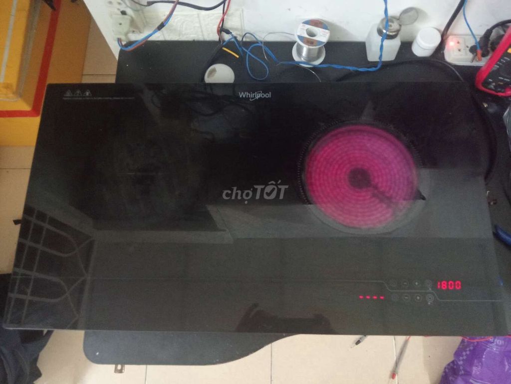 Bếp từ hồng ngoại Whirlpool Đen. Mua bán Bếp, lò, đồ điện nhà bếp tại Quận Tân Bình Tp Hồ Chí Minh được đăng bởi Phong Tran hình 1