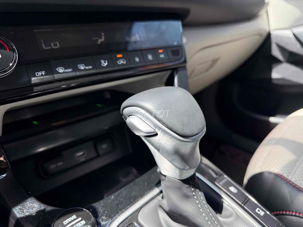 Kia Seltos 2023 Premium 1.4AT - 22000 km - Hãng. Mua bán Ô tô tại Quận Cái Răng Cần Thơ được đăng bởi Xe Hơi Cần Thơ hình 10