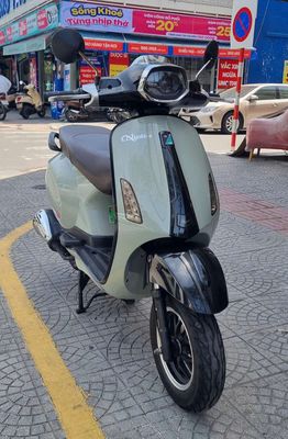 Vespa 50 2024 Xám