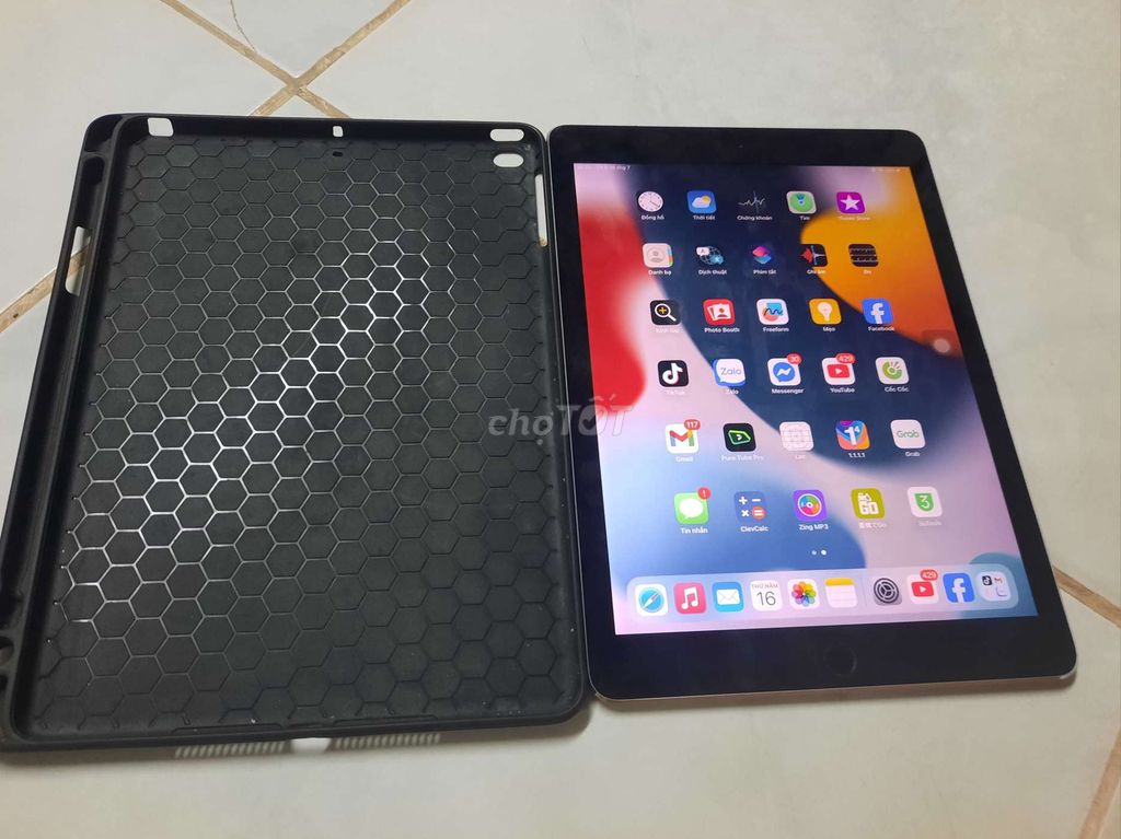 iPad Pro 9.7 inch wifi + 4G Màn rin Pin cả ngày . Mua bán Máy tính bảng tại Quận 1 Tp Hồ Chí Minh được đăng bởi Min hình 1