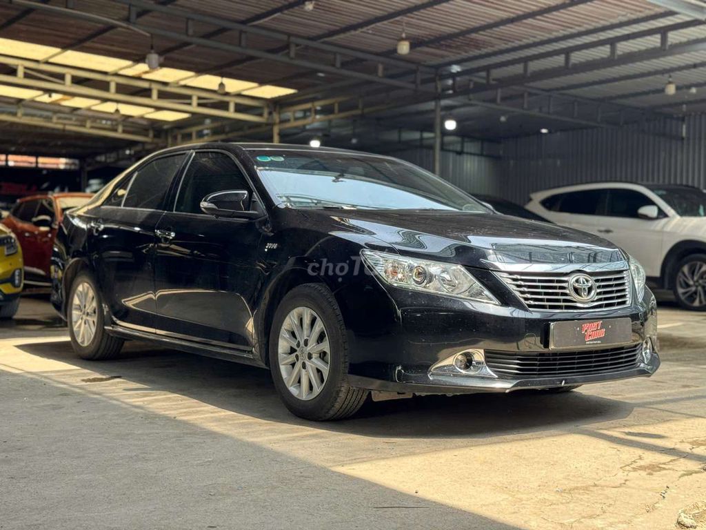 Toyota Camry 2013 2.0E, màu đen, lướt 41.000 km. Mua bán Ô tô tại Quận Bình Tân Tp Hồ Chí Minh được đăng bởi Son Do hình 2