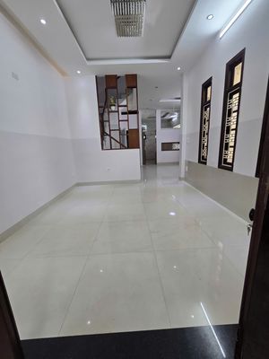 Rent · 5 bd · 102 м² · Quận Ngũ Hành Sơn, ул. Đường An Thượng 21