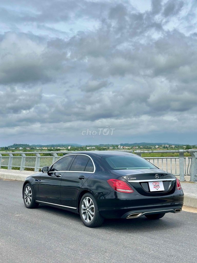 Mercedes Benz C Class 2018 C200 - Cực Đẹp. Mua bán Ô tô tại Thành phố Quảng Ngãi Quảng Ngãi được đăng bởi Trần Minh Thông hình 7