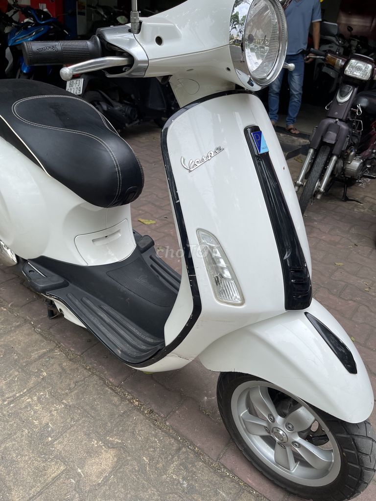 Piaggio Vespa Primavera 2013 Trắng. Mua bán Xe máy tại Thành phố Biên Hòa Đồng Nai được đăng bởi Phương nguyễn  hình 1