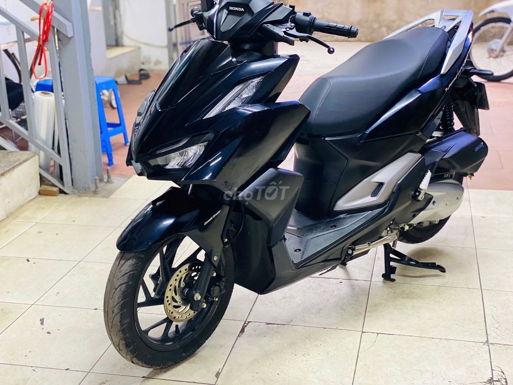 XE MÁY THỊNH PHÁT - VARIO 160 2023 ĐEN BÓNG LƯỚT. Mua bán Xe máy tại Quận Bắc Từ Liêm Hà Nội được đăng bởi XE MÁY THỊNH PHÁT XE LƯỚT GIÁ RẺ hình 3