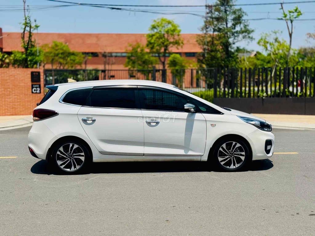 Kia Rondo 2021 Механика Белый 70 000 км