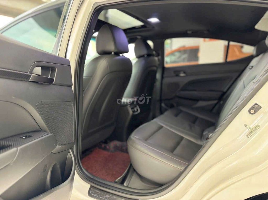 Elantra 2019 bản cao Sport 1.6 AT - 81000 km. Mua bán Ô tô tại Quận Hà Đông Hà Nội được đăng bởi Đoàn Phương Ô tô Cũ hình 11