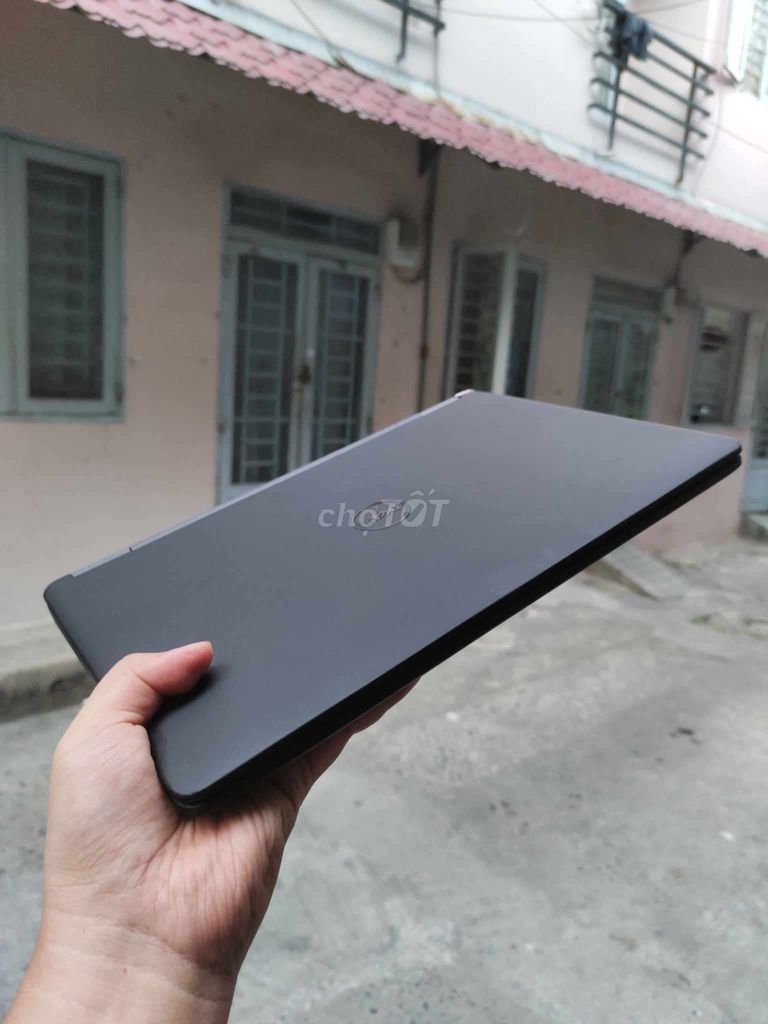 Dell Máy tính xách tay. Mua bán Laptop tại Quận 12 Tp Hồ Chí Minh được đăng bởi tú Nguyễn  hình 1