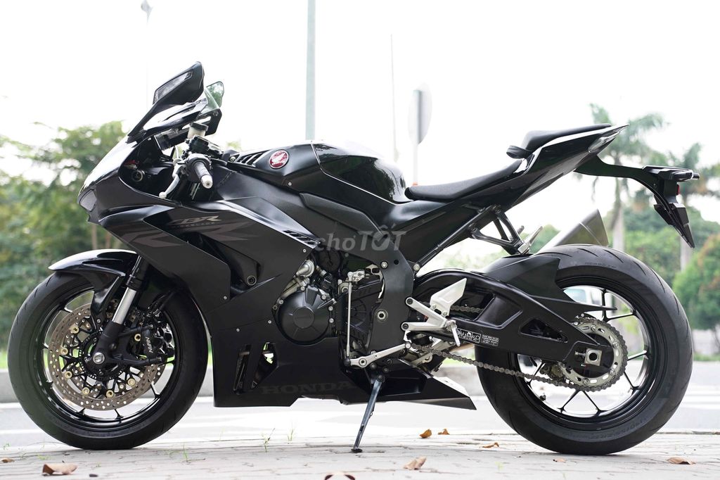 👦🏼🚦 HONDA CBR1000 RRR- FIREBLADE ODO 2K SIÊU LƯỚT. Mua bán Xe máy tại Thành phố Thủ Đức Tp Hồ Chí Minh được đăng bởi Thi Moto Thủ Đức hình 6