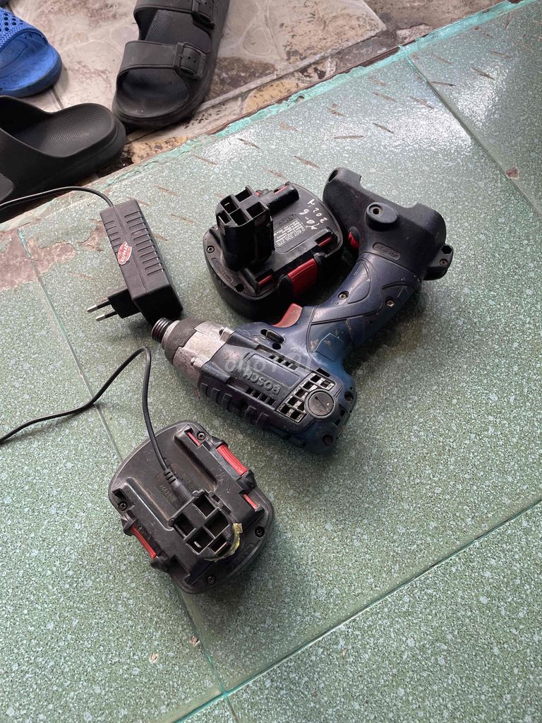 Máy khoan pin Bosch có búa. Mua bán Đồ chuyên dụng, Giống nuôi trồng tại Quận 7 Tp Hồ Chí Minh được đăng bởi Qui Le Cong hình 1