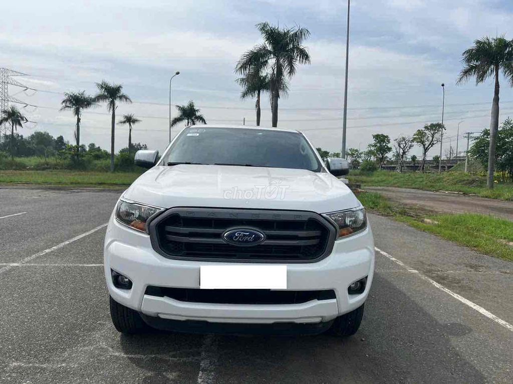 Ranger XLS AT 2019 Nắp Thùng Cao Xe Tại Hãng Ford