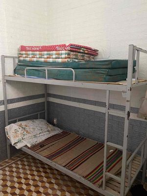 giường tầng sắt cho sinh viên