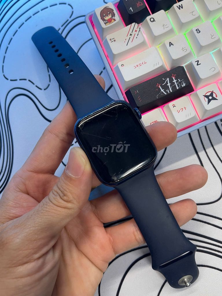 Thanh lý apple watch s6/44mm nhôm, còn sạc và hộp