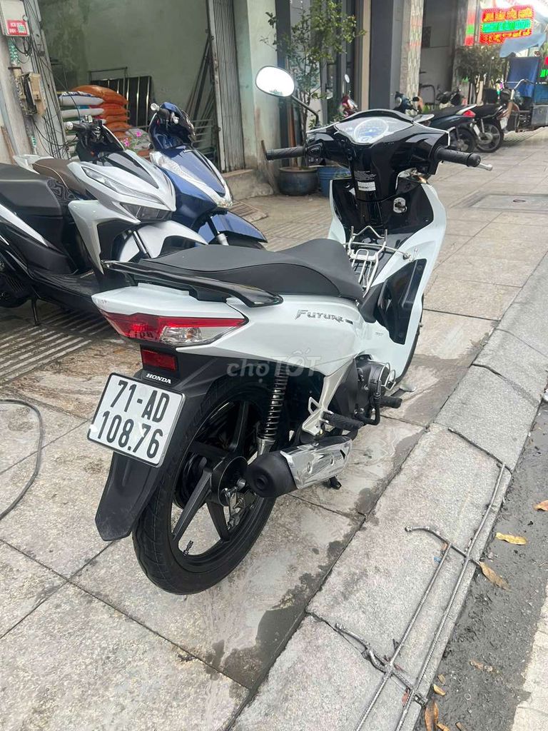 Светодиод Honda Future Fi 2026 белый новый 99%