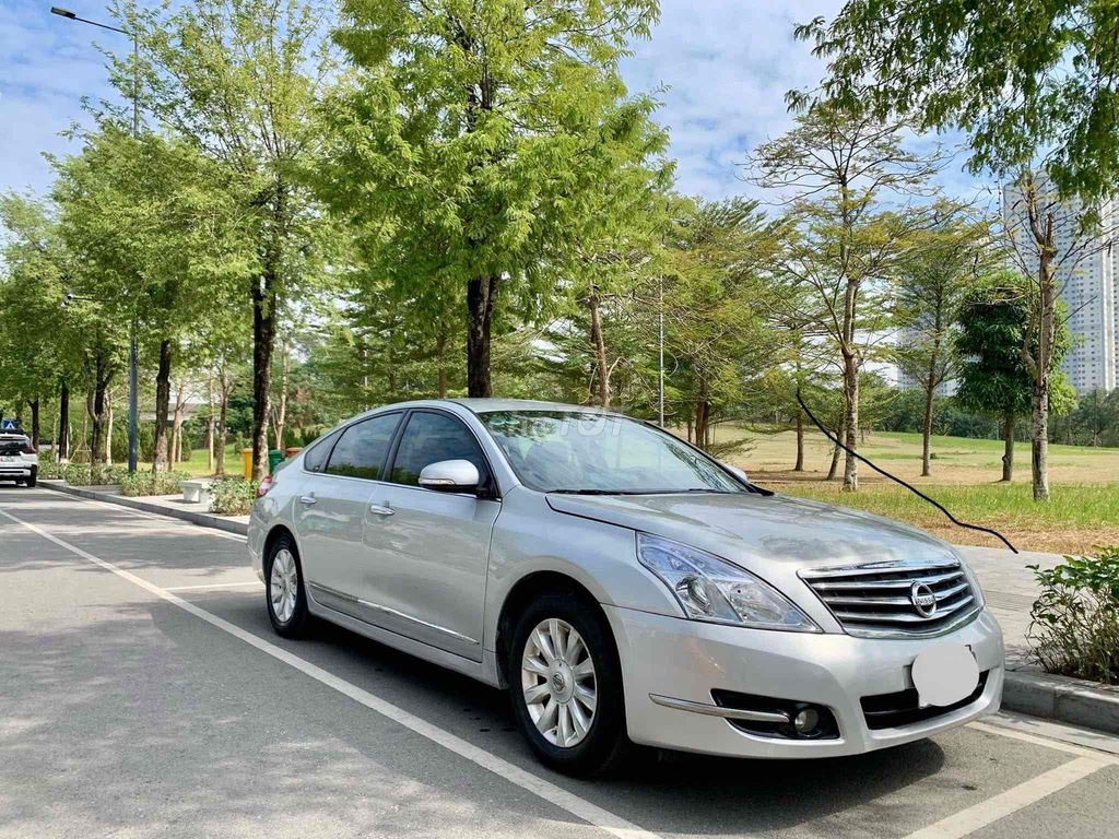 Nissan Teana 2010 2.0 AT - 160000 km. Mua bán Ô tô tại Quận Hoàng Mai Hà Nội được đăng bởi Huy Cường hình 1