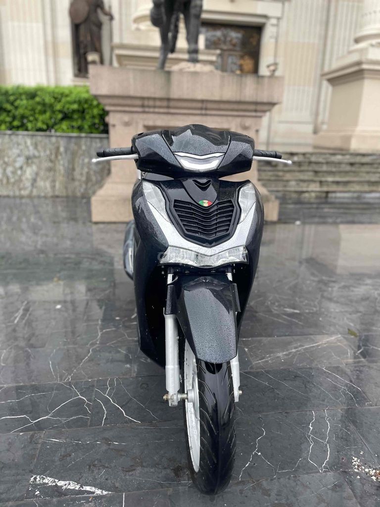 sh lướt đẹp,bán hoặc giao lưu xe khác. Mua bán Xe máy tại Thành phố Vinh Nghệ An được đăng bởi Mạnh Nhỏ hình 2