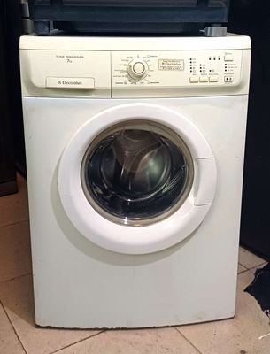 Máy giặt Electrolux 7kg zin bảo hành 2 tháng