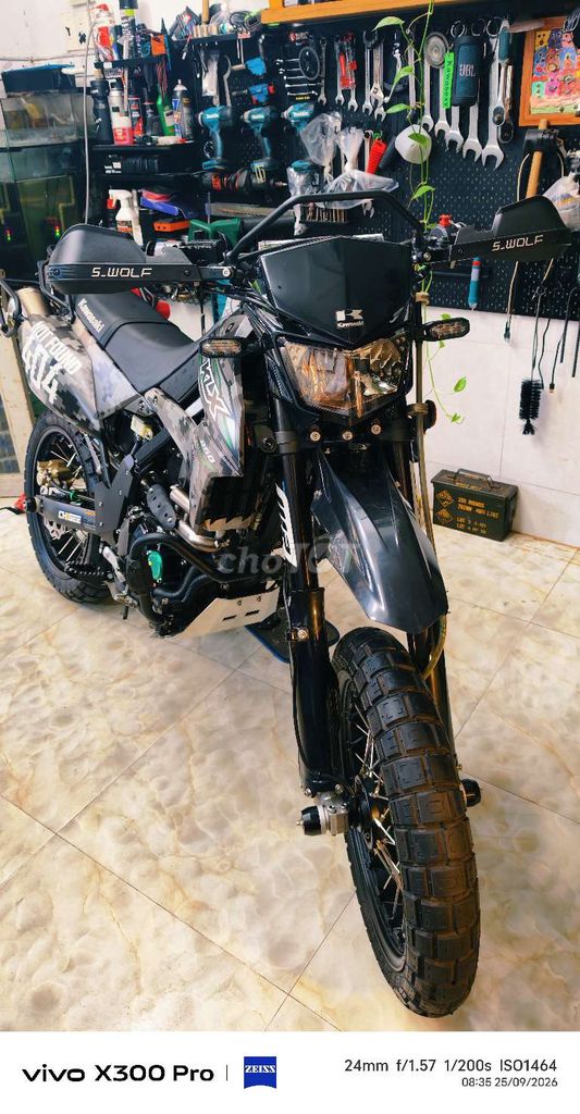 Моцарт Kawasaki KLX 250 FI 3,400 км черный