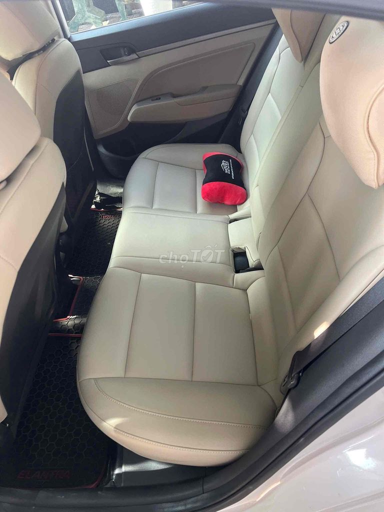 Hyundai Elantra 2018 1.6 AT - 1 km. Mua bán Ô tô tại Quận 12 Tp Hồ Chí Minh được đăng bởi helo hình 7