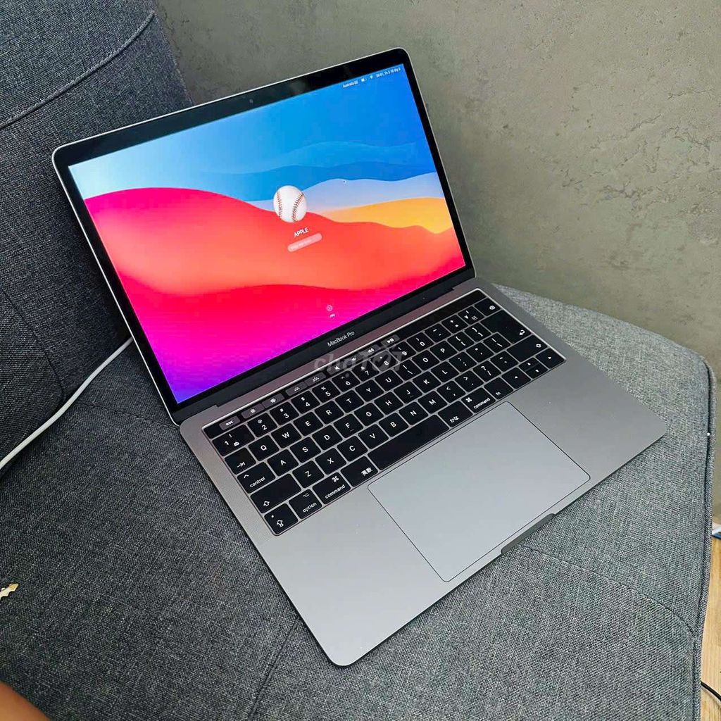 Apple MacBook Pro Xám macOS Monterey. Mua bán Laptop tại Thành phố Nha Trang Khánh Hòa được đăng bởi Ba Báo hình 1