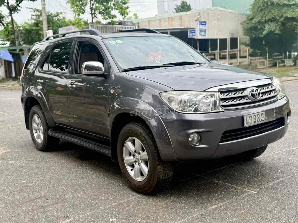 Toyota Fortuner 2010 2.7V  xe đẹp. Mua bán Ô tô tại Quận Liên Chiểu Đà Nẵng được đăng bởi toàn hình 4