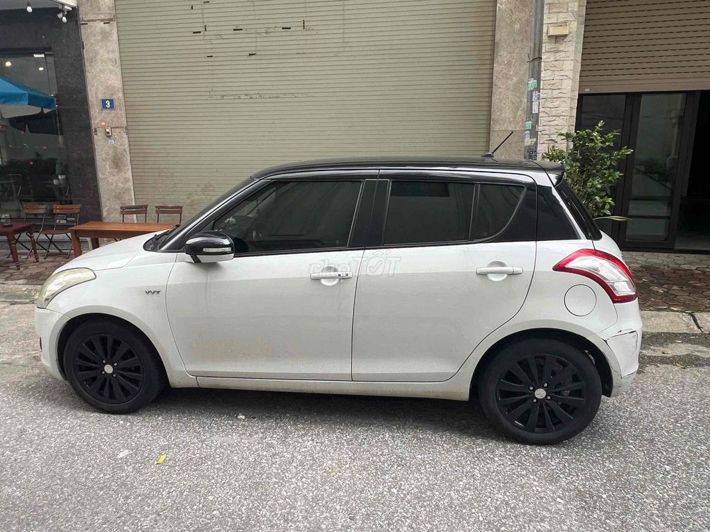 Suzuki Swift 2015 1.4 AT - 120000 km. Mua bán Ô tô tại Quận Long Biên Hà Nội được đăng bởi Le hung hình 1