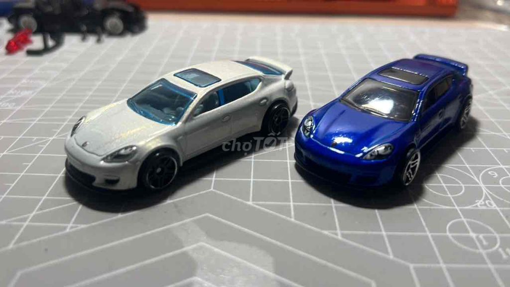 Xe mô hình Porsche Panamera 2 chiếc. Mua bán Sở thích khác tại Huyện Gia Lâm Hà Nội được đăng bởi Nguyễn Hoàng Bảo Nam hình 1