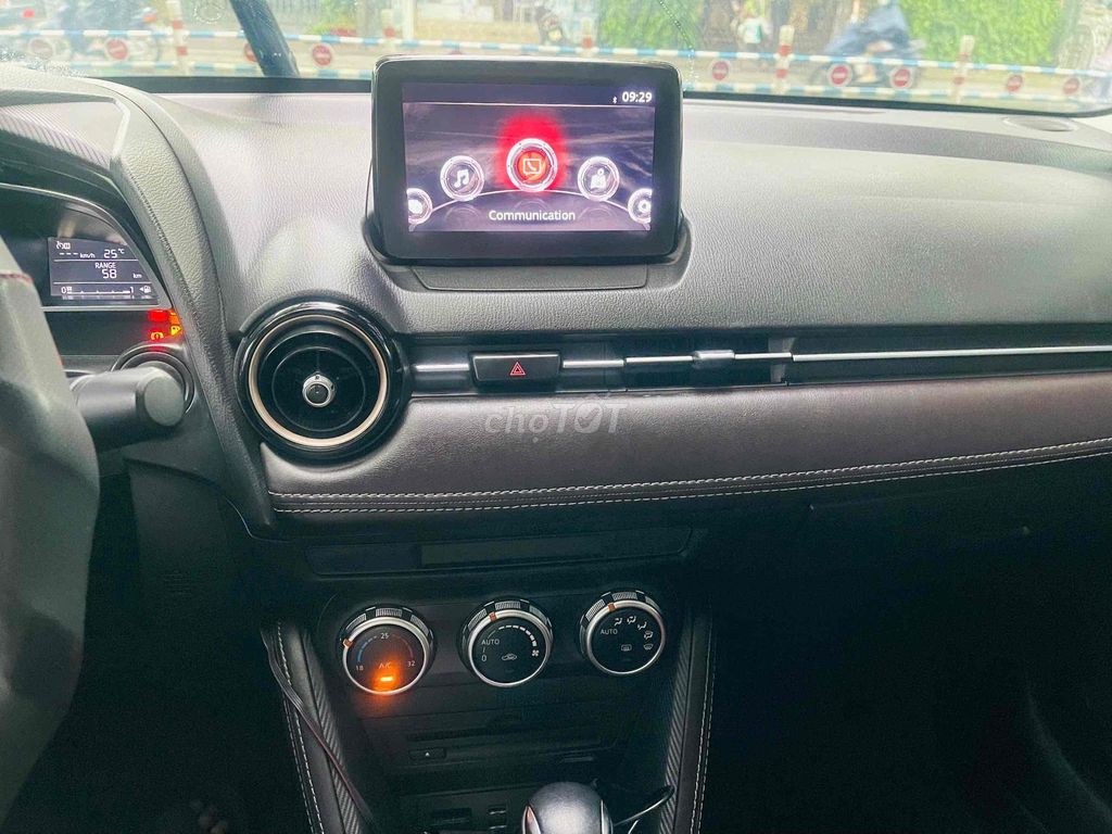 Mazda 2 2019 Premium Sedan - 65000 km. Mua bán Ô tô tại Thành phố Biên Hòa Đồng Nai được đăng bởi Kiên Ford hình 4