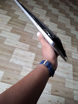 Ipad. Mua bán Máy tính bảng tại Huyện Cư Kuin Đắk Lắk được đăng bởi Van Nguyen