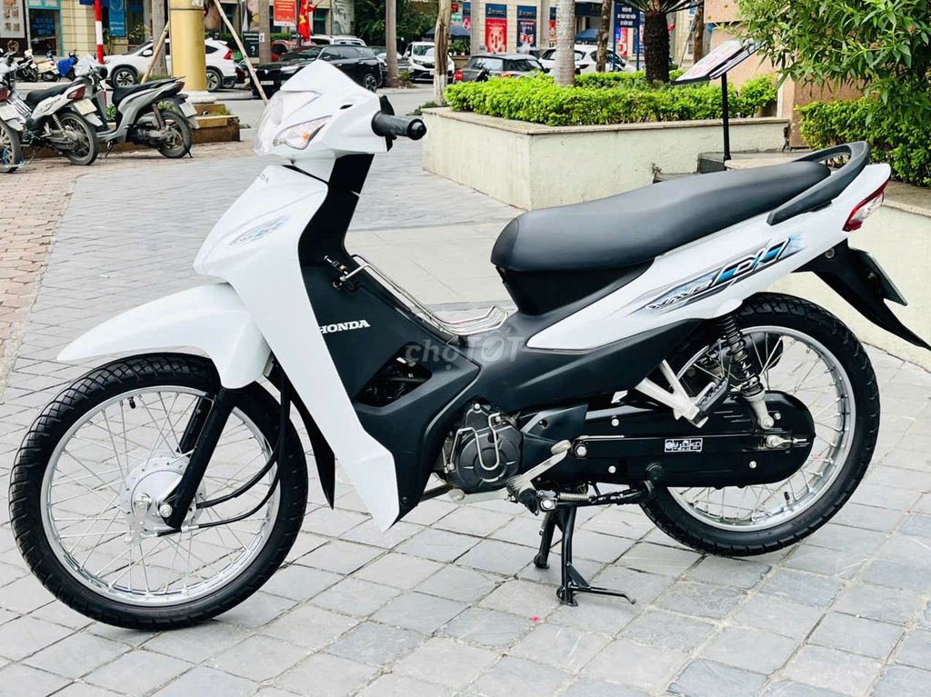 HONDA WAVE 110 XE SIÊU MỚI CÀN TIỀN BÁN DKY 2025. Mua bán Xe máy tại Quận Nam Từ Liêm Hà Nội được đăng bởi TRÍ KIÊN hình 4