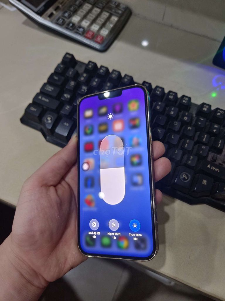 iPhone 13 Pro Max Vàng Lock. Mua bán Điện thoại tại Quận Cầu Giấy Hà Nội được đăng bởi mr siro hình 1