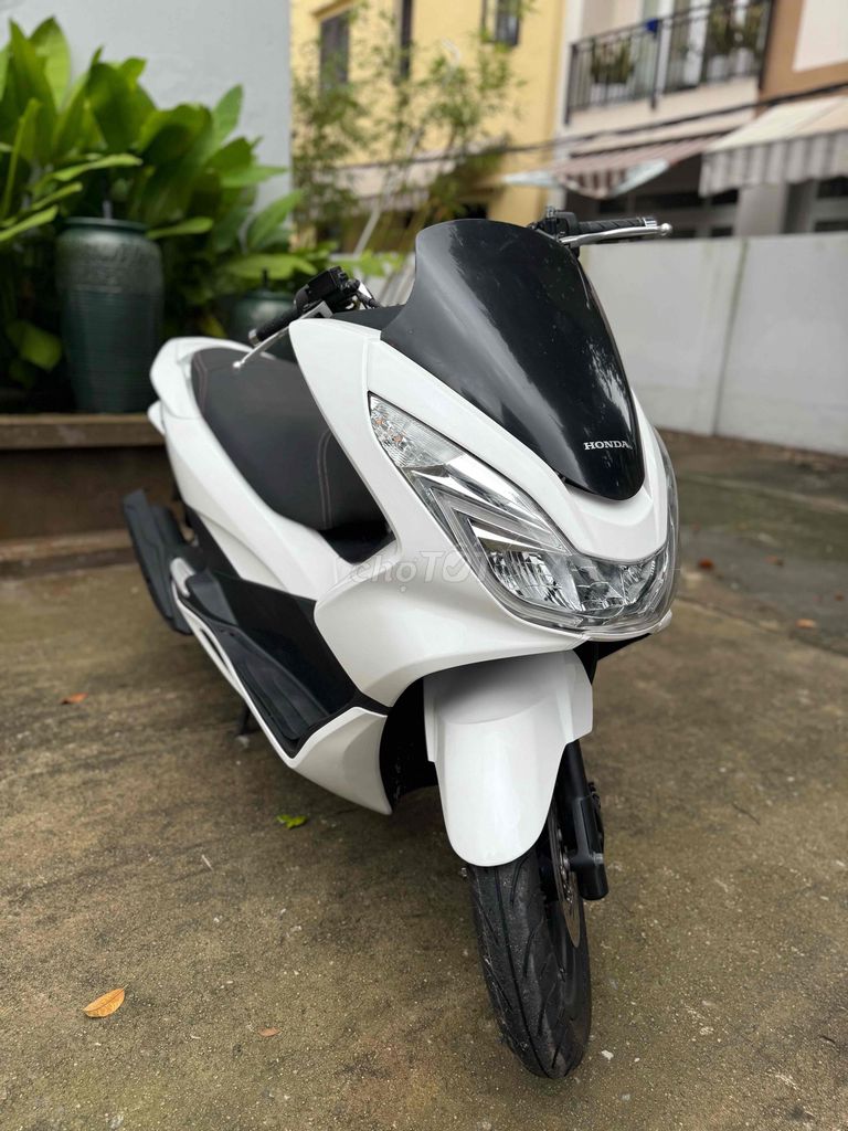 Honda PCX màu Trắng. Mua bán Xe máy tại Quận Thanh Khê Đà Nẵng được đăng bởi Long hình 5