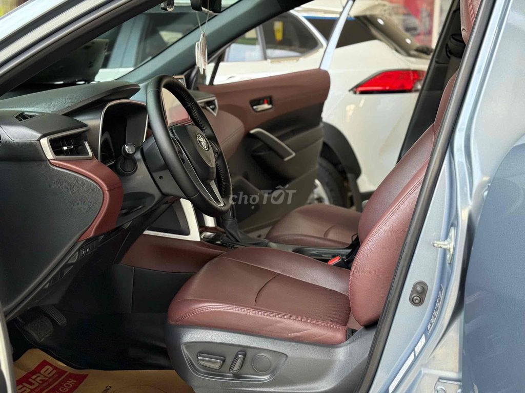 Corolla Cross 1.8V 2021 - Xe 1 Chủ - Giá TL. Mua bán Ô tô tại Quận Gò Vấp Tp Hồ Chí Minh được đăng bởi Thanh Trang Toyota Sure hình 4