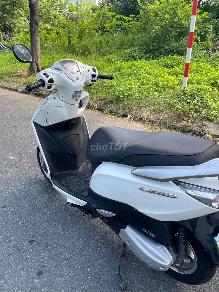 Chính chủ cần bán xe lead máy rin êm chạy ngon. Mua bán Xe máy tại Quận Liên Chiểu Đà Nẵng được đăng bởi Cửa hàng xe máy Nhớ Đình Nguyễn hình 4
