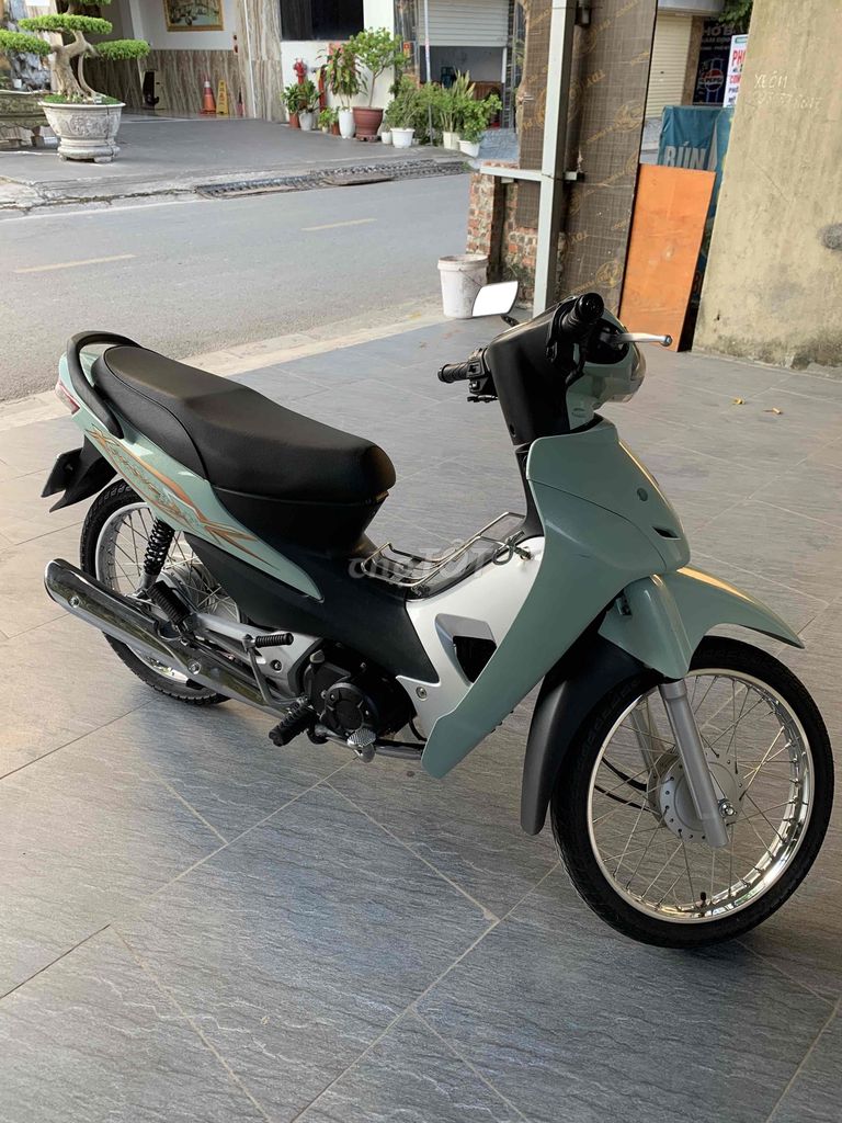 Продается волновой автомобиль объемом 50 куб. см, 2024 г., цена 9000 км, цена 7тр2