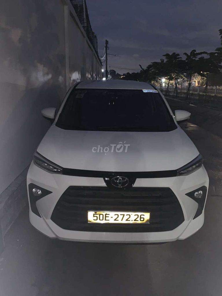 Toyota Avanza Premio 2025 Белый 7 мест Пробег 51331 км