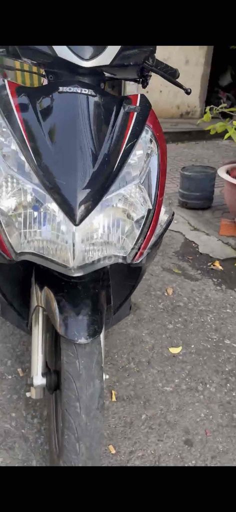 Xe tay ga Honda Air Blade đỏ đen. Mua bán Xe máy tại Thành phố Mỹ Tho Tiền Giang được đăng bởi LK hình 2