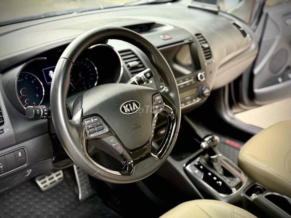 Kia Cerato 2018 2.0 AT - siêu đẹp. Mua bán Ô tô tại Quận Tân Phú Tp Hồ Chí Minh được đăng bởi Lê Băng Vinh hình 11