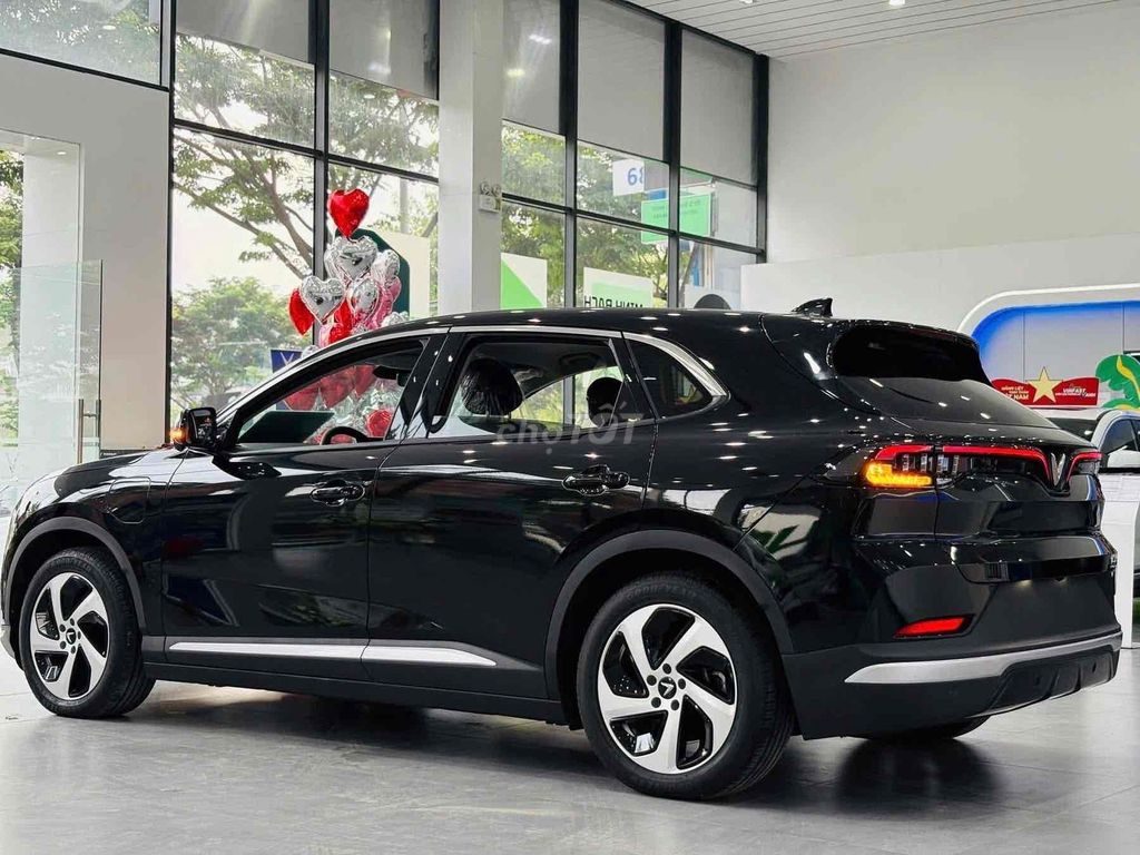 VinFast VF8 2024 S (Kèm pin) - 5 km. Mua bán Ô tô tại Quận Đống Đa Hà Nội được đăng bởi Vinfast Ocean Park Gia Lâm Hà Nội hình 4