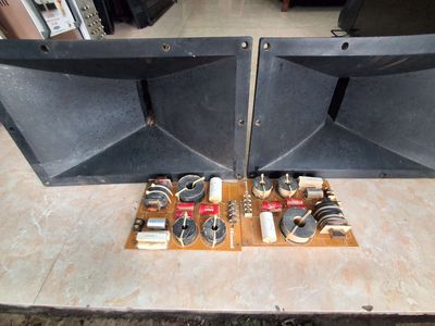 Bán cặp kèn PA 750+bộ phân tần. Mua bán Tivi, Âm thanh tại Quận Thanh Khê Đà Nẵng được đăng bởi Đinh ngọc bình